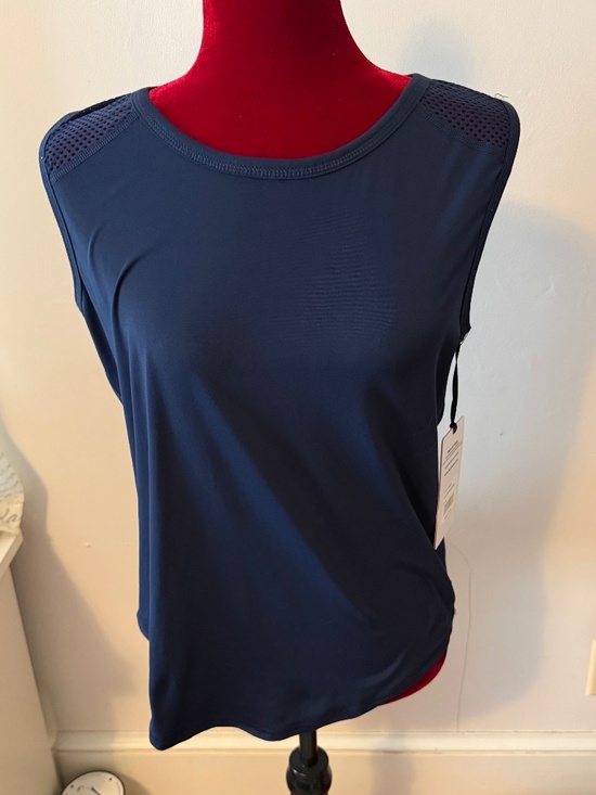 Yogalicious Tops - Yogalicious Wms Sleeveless Athletic Top Size Med NWT